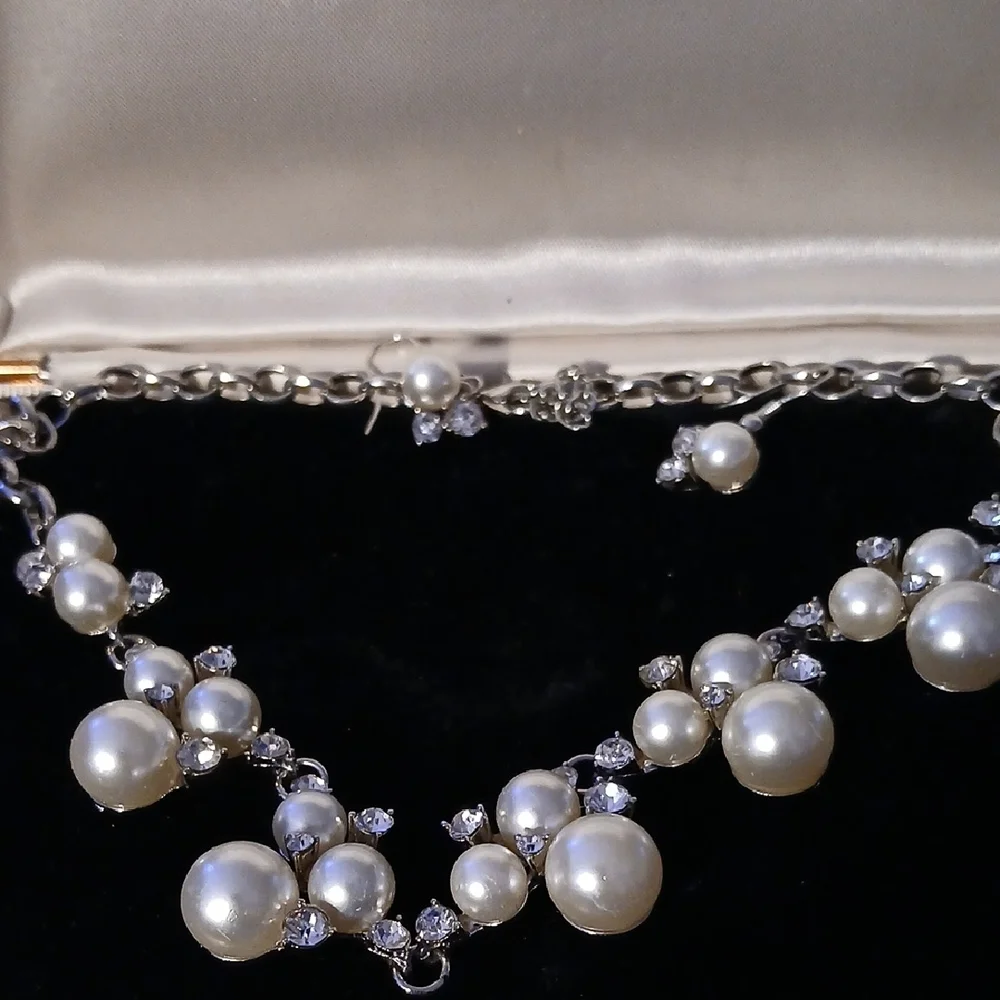 Krementz Ivory Faux Pearl and Rhinestone Necklace Set - Picture 3 of 4